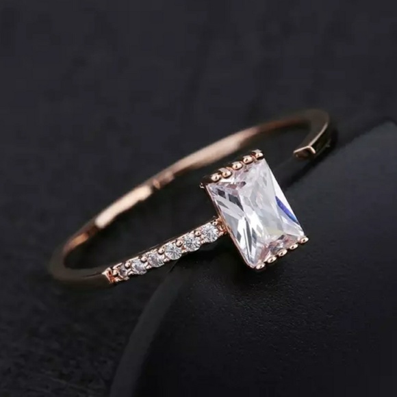 Delicate Rose Gold Geometric Open Design Ring - Picture 3 of 5